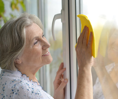 Wiosenne mycie okien. Poznaj najlepsze triki