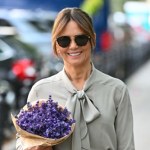 Wiosenny look w stylu Kinga Rusin. Koszula księżnej i szerokie spodnie to hit