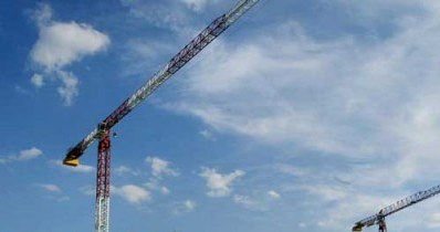 Wiosną do sprzedaży trafi większa liczba nowych projektów deweloperskich /AFP