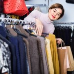 Wiosną zapomnij o T-shirtach. W tym sezonie liczy się komfort i styl