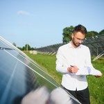 Wirtualna fotowoltaika. Nietypowy sposób na obniżkę rachunków za prąd