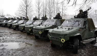 Wirus w Wojsku Polskim. Nasi żołnierze przesiadają się do polskich terenówek