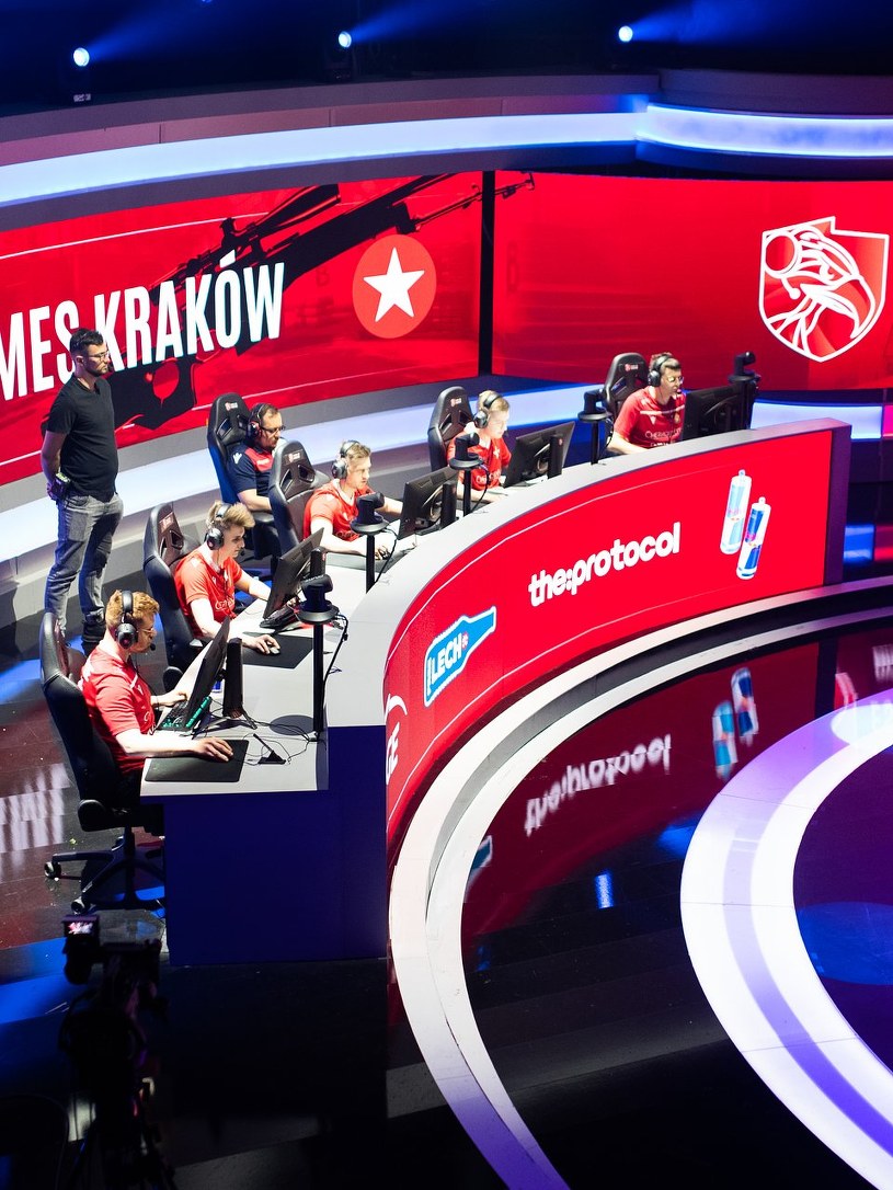 Wisła Kraków liderem na półmetku PGE Dywizji Mistrzowskiej Esporter.pl