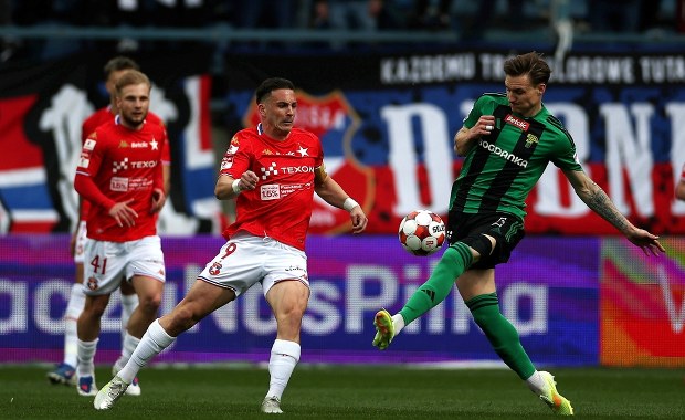 Wisła Kraków potwierdza. Koniec sezonu dla najlepszego napastnika