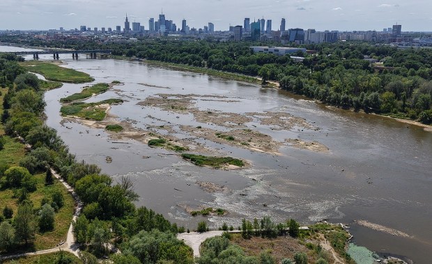 Wisła znika z Warszawy? Niewiarygodnie niski poziom wody