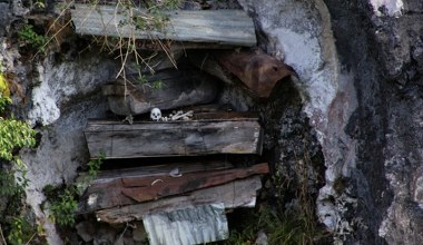 Wiszące trumny w Chinach. Naukowcy odkryli coś dziwnego w starożytnym DNA