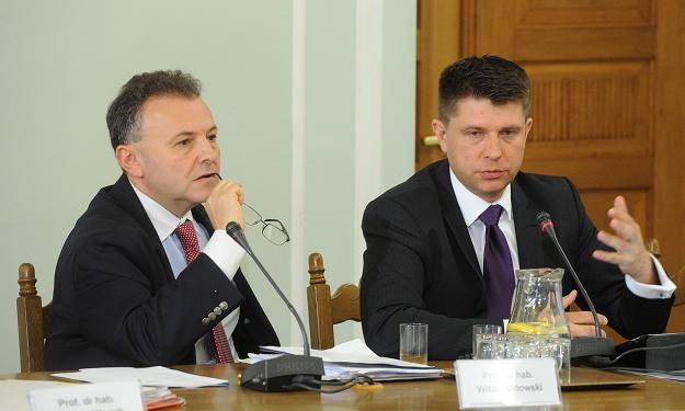 Witold Orłowski (L) i Ryszard Petru (P) podczas debaty PiS /PAP