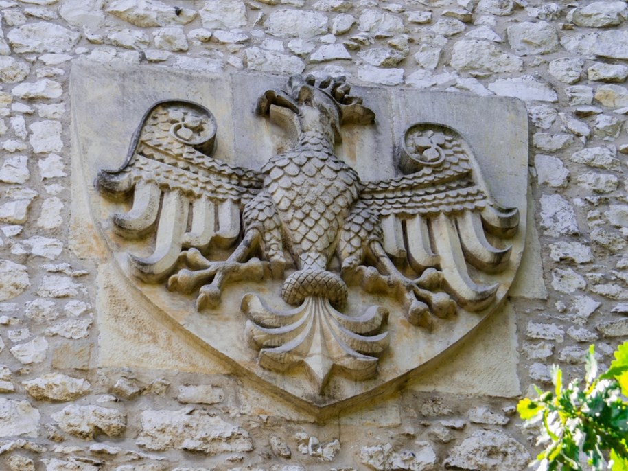 Wizerunek orła piastowskiego na krakowskiej Bramie Floriańskiej /Shutterstock