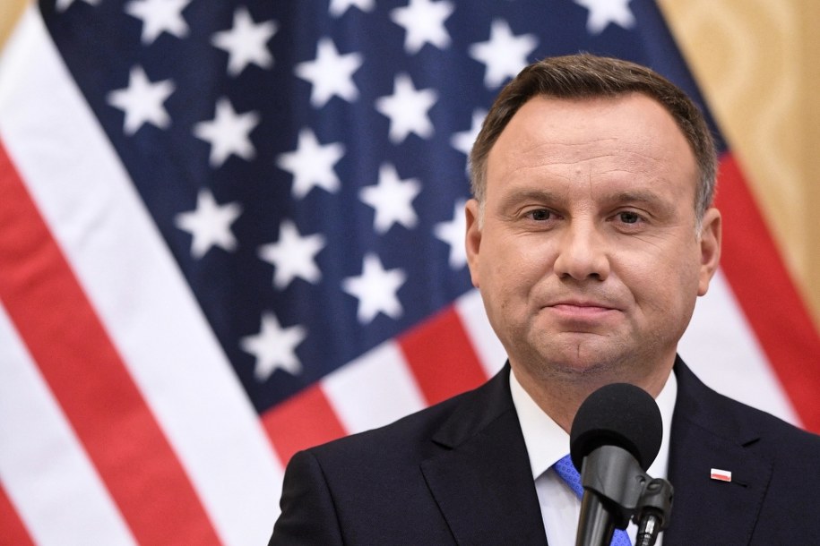 Wizyta Andrzeja Dudy w Białym Domu spotkała się ze sporą krytyką /Radek Pietruszka /PAP