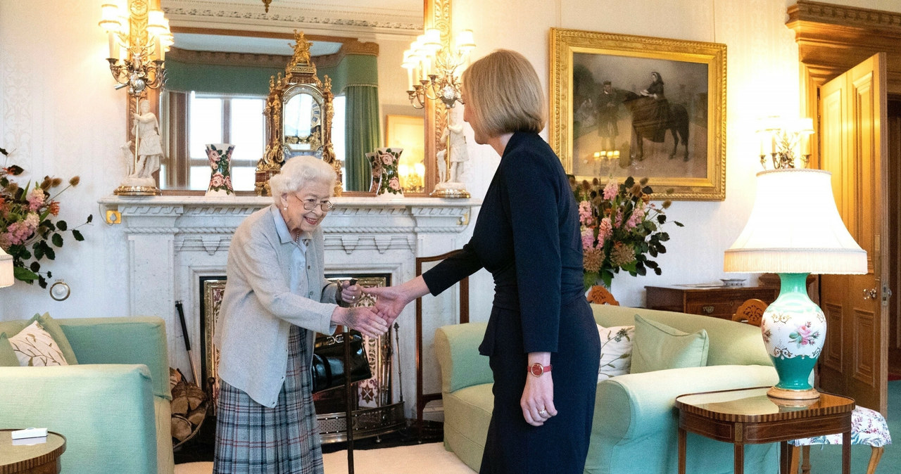 Wizyta premier Liz Truss u królowej Elżbiety II /TRIP/BackGrid UK /East News