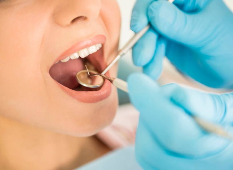 Wizyty u dentysty nie muszą być nieprzyjemne /123RF/PICSEL