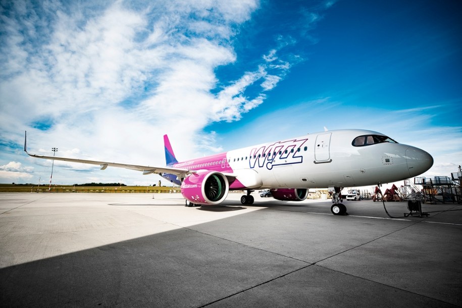 Wizz Air chce umożliwić pasażerom korzystanie z internetu w czasie lotów /Materiały prasowe