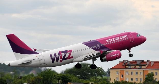 Wizz Air na lotnisku w Gdańsku. Fot. Wojciech Stróżyk /Reporter
