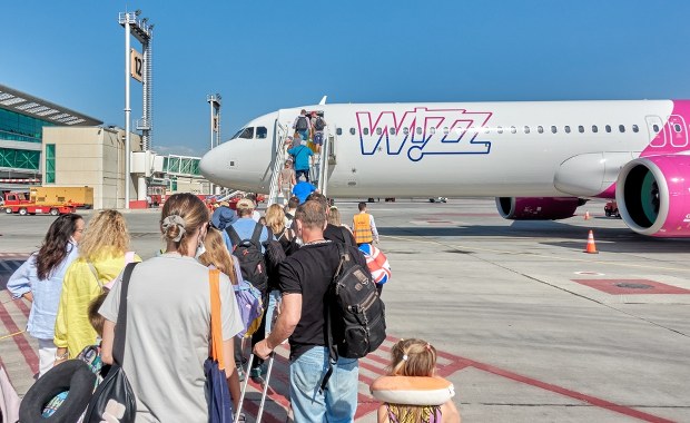 Wizz Air przekazał pilny komunikat dla pasażerów ws. sobotnich lotów