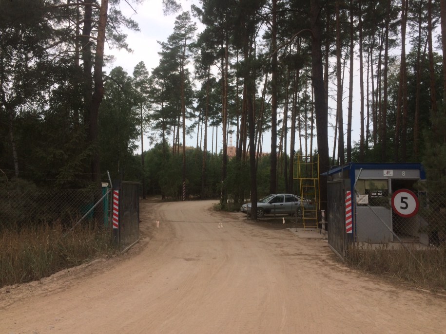 Wjazd na budowę zamku /Mateusz Chłystun /RMF FM