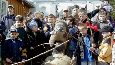 WJC potępił "antysemickie" spalenie kukły Judasza w Pruchniku