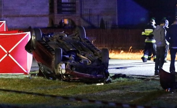 Wjechał autem w rodzinę, nie żyją 43-latka i dwie jej córki. Przyznał się do zarzutu, ale jest "ale"