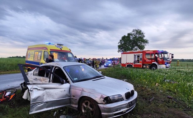 Wjechał bmw w rowerzystów. 12-latek nie żyje