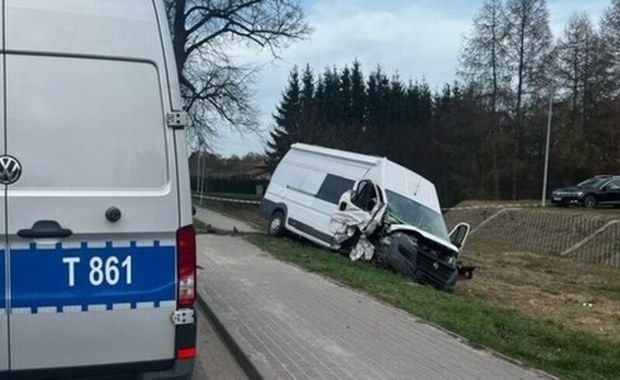 Wjechał busem w rodzinę, był pijany. Nieoczekiwany obrót sprawy w sądzie