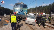 Wjechał pod pociąg i... nic mu się nie stało.