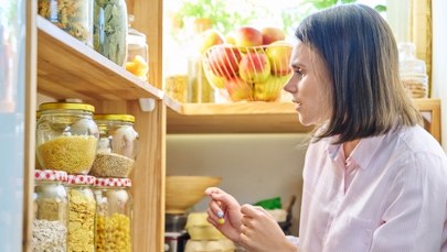 Wkładam je do szafki i mole spożywcze mi niestraszne