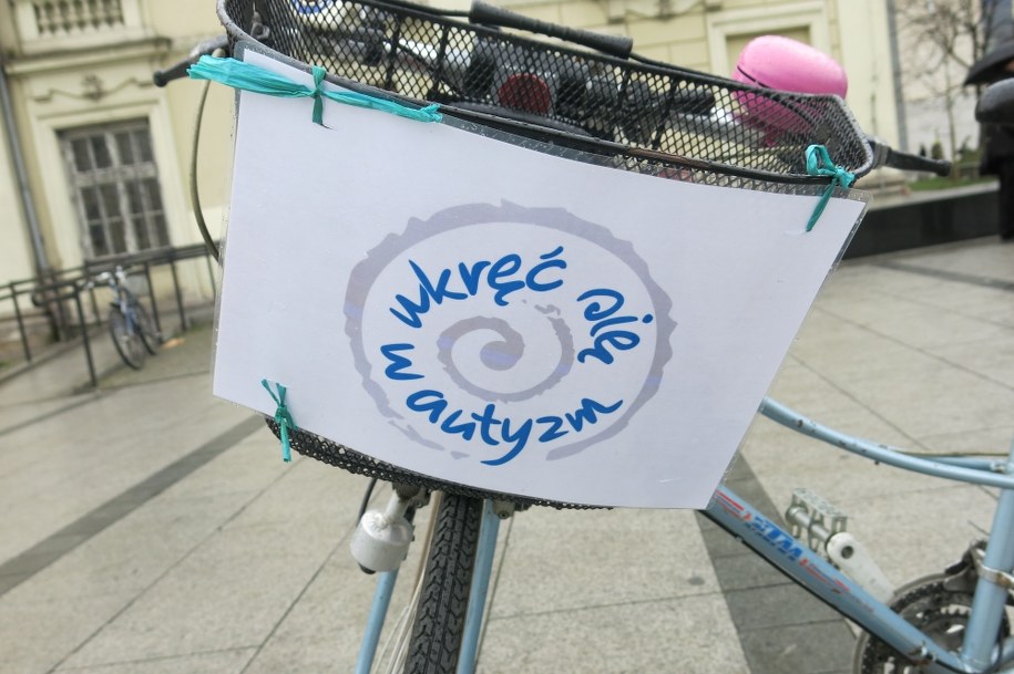 "Wkręć się w autyzm" to jedno z haseł dzisiejszych akcji /Jacek Skóra /RMF FM