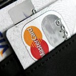 Wkrótce niższe opłaty za transakcje przy użyciu kart kredytowych w UE