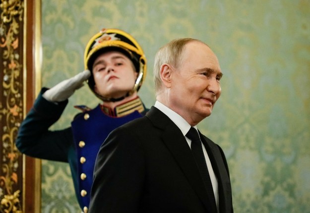 Władaimir Putin w trakcie spotkania z królem Bahrajnu /YURI KOCHETKOV/AFP/East News /AFP