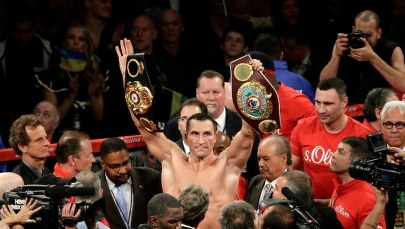 Władimir Kliczko obronił tytuł bokserskiego mistrza świata 