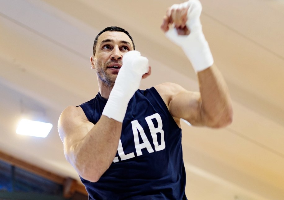 Władimir Kliczko w czasie treningu przed swoją ostatnią - jak się okazuje - walką: z Anthonym Joshuą, kwiecień 2017 /EXPA/www.picturedesk.com/APA /PAP