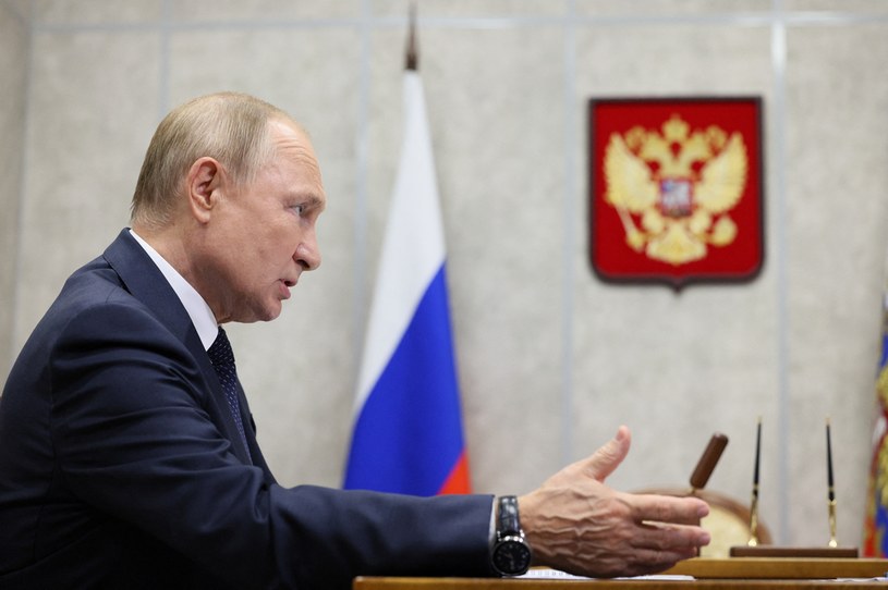 Władimir Putin coraz bardziej angażuje się w podejmowanie decyzji wojskowych /SPUTNIK/Reuters/Forum /Agencja FORUM