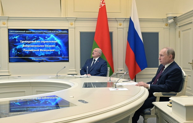 Vladimir Putin e Alexander Lukashenko sovrintendono all'addestramento russo sulle armi nucleari / Alexei Nikolsky / PAP / EPA