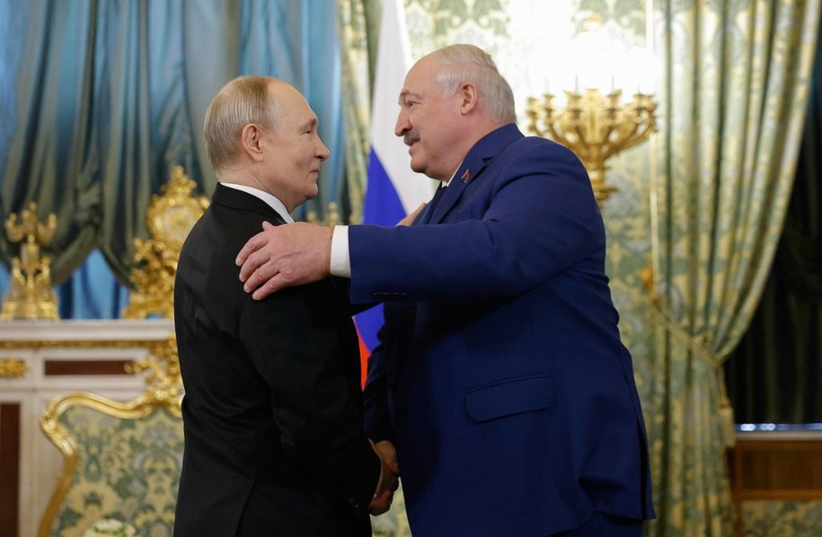Władimir Putin i Alaksandr Łukaszenka podczas spotkania w Moskwie /MAXIM SHEMETOV  /AFP/EAST NEWS