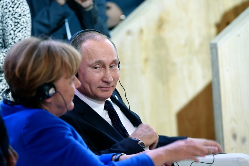 Władimir Putin i Angela Merkel /AFP