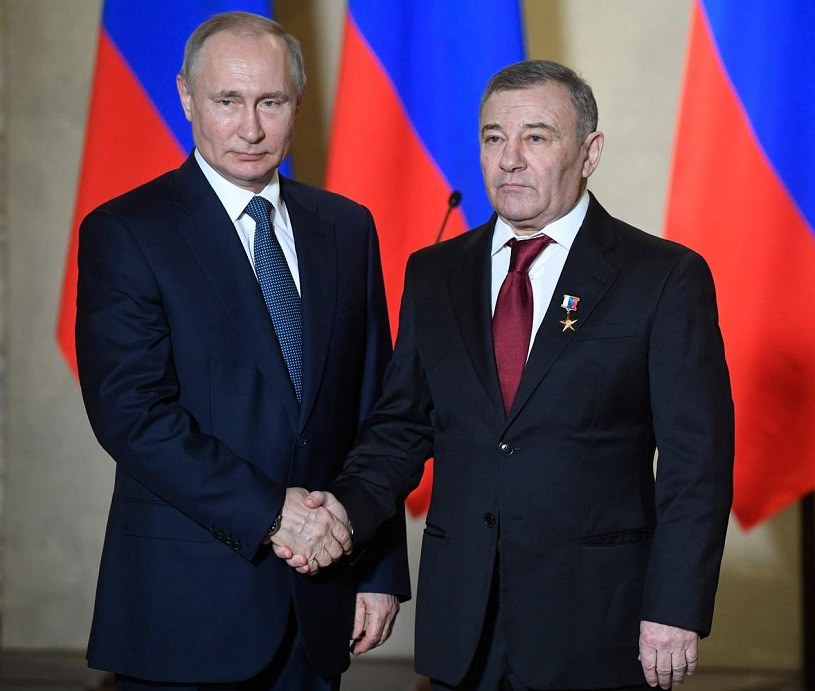 Władimir Putin (L) i Arkady Rotenberg /AFP