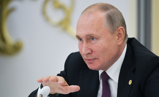 Władimir Putin: Obce wojska, niezaproszone przez Syrię, powinny się stamtąd wycofać