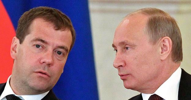 Władimir Putin (P) i Dmitri Miedwiediew (L), liderzy Jednej Rosji /AFP