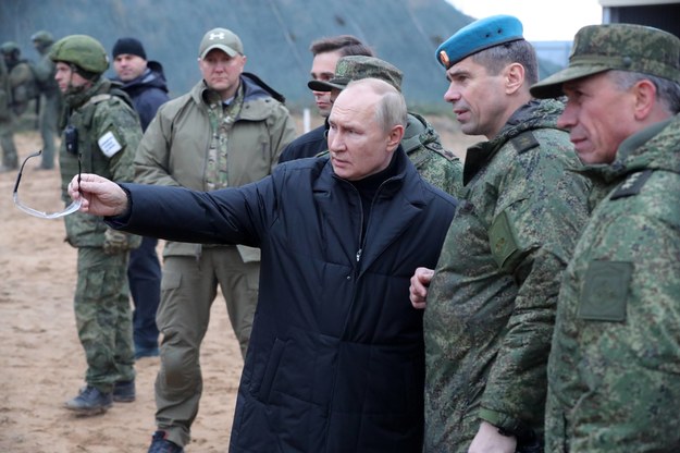 Władimir Putin podczas spotkania z wojskowymi /MIKHAEL KLIMENTYEV/SPUTNIK/KREMLIN POOL /PAP/EPA