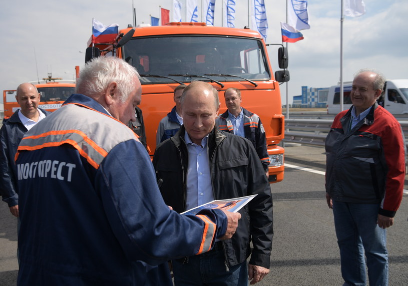 Władimir Putin podczas uroczystości otwarcia mostu /ALEXEI DRUZHININ / SPUTNIK /PAP/EPA