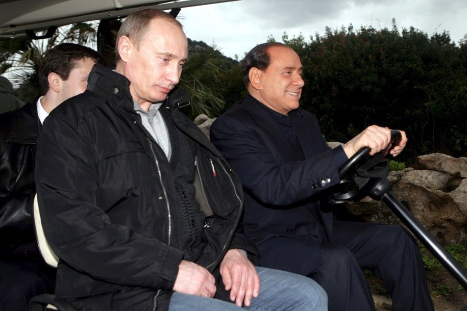 Władimir Putin podczas wizyty w rezydencji Berlusconiego w Porto Rotondo (kwiecień 2008) /Livio Anticoli /PAP/EPA