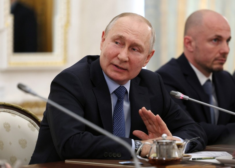 Władimir Putin powiedział na spotkaniu z dziennikarzami, że Rosja rozważa wycofanie się z umowy zbożowej /Gavriil GRIGOROV / SPUTNIK /AFP