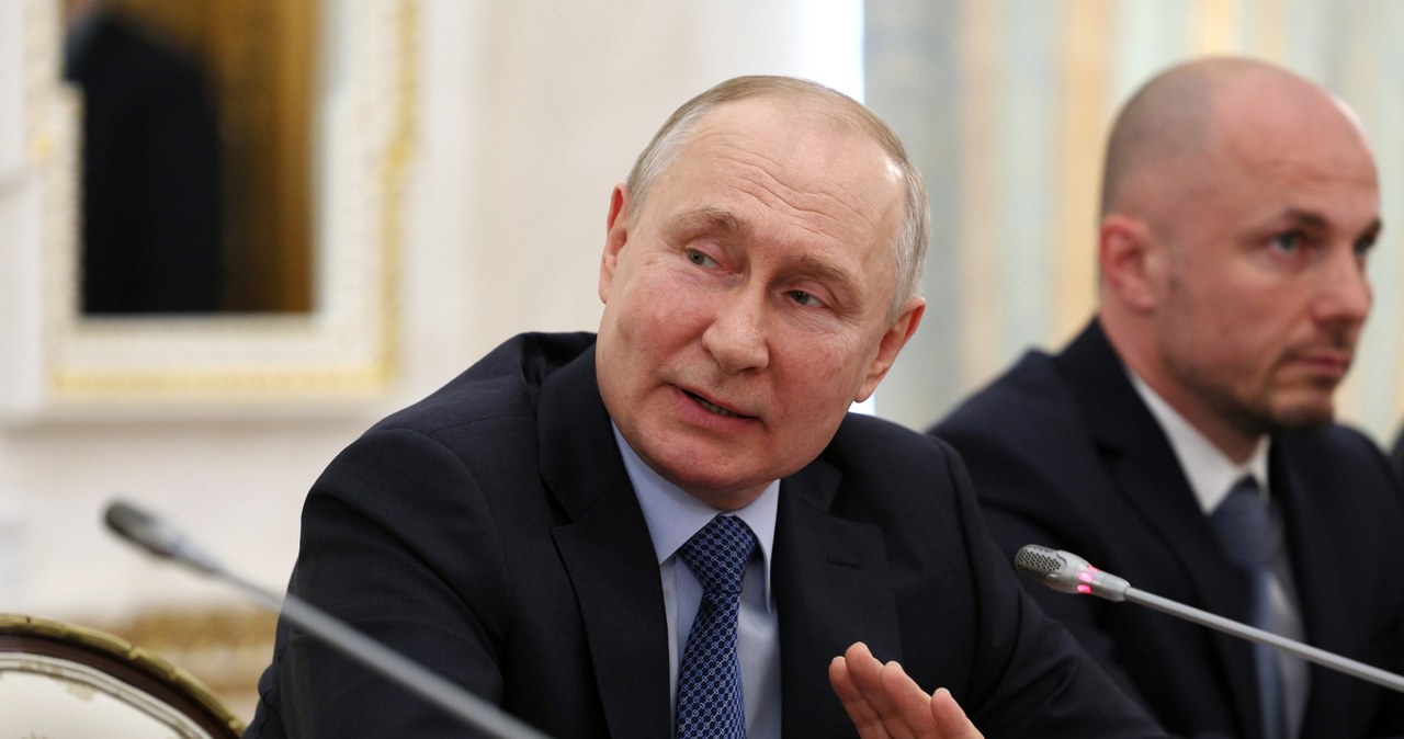 Władimir Putin powiedział na spotkaniu z dziennikarzami, że Rosja rozważa wycofanie się z umowy zbożowej /Gavriil GRIGOROV / SPUTNIK /AFP