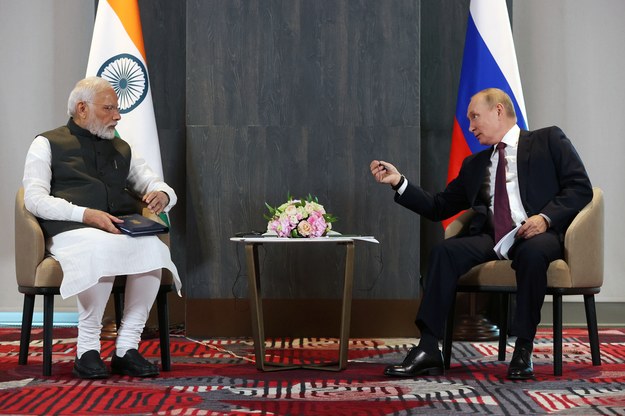 Władimir Putin spotkał się w Samarkandzie z premierem Indii /SERGEI BOBYLEV/SPUTNIK/KREMLIN / POOL /PAP/EPA