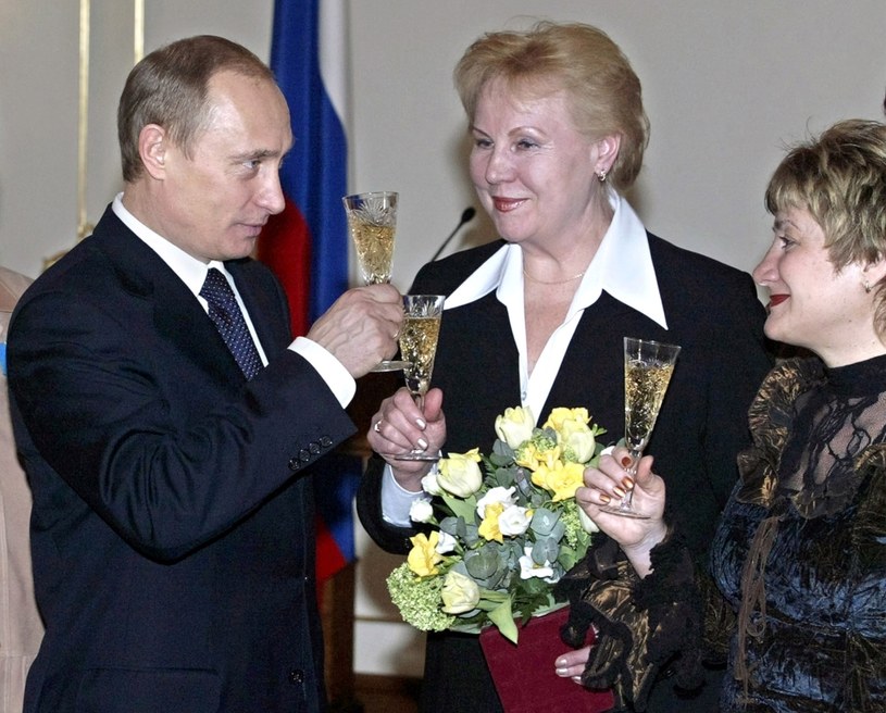 Władimir Putin świętuje Dzień Kobiet /Reuters Photographer /Agencja FORUM