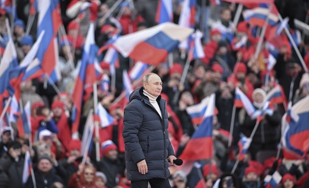 Władimir Putin w czasie imprezy propagandowej w Moskwie /RAMIL SITDIKOV / SPUTNIK POOL /PAP/EPA