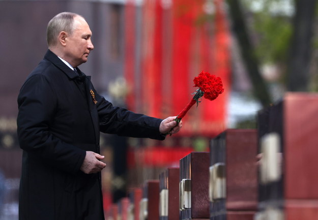 Władimir Putin w Dniu Zwycięstwa /Anton Novoderezhkin /PAP/EPA