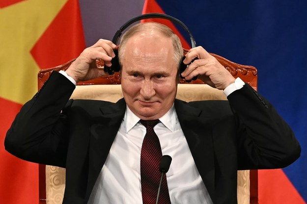 Władimir Putin w Hanoi /MANAN VATSYAYANA/POOL /PAP/EPA