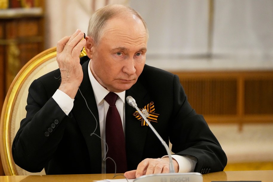 Władimir Putin zapewnia o gotowości do rozmów pokojowych z Ukrainą /PAP