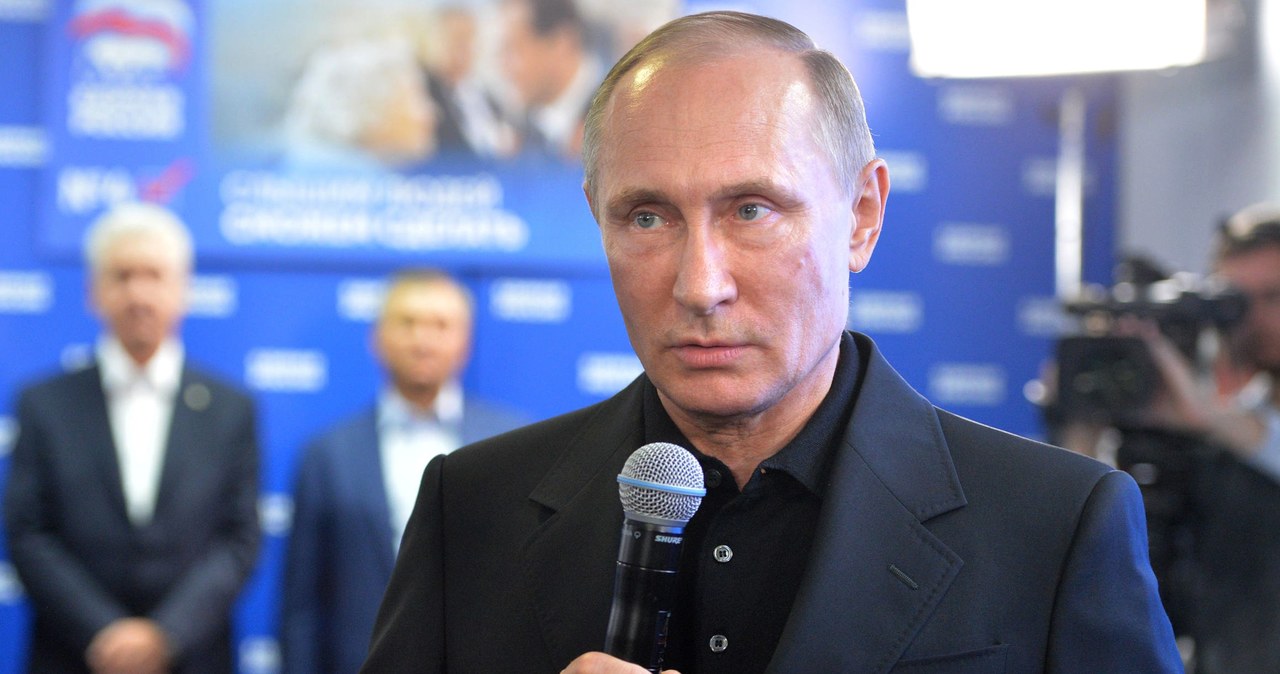 Władimir Putin zwalnia tysiące funkcjonariuszy MSW /AFP