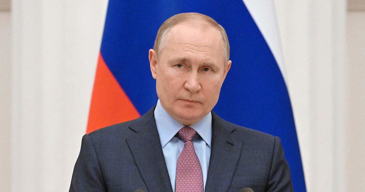 Władimir Putin zwiększy obciążenia podatkowe Rosjan, aby mieć z czego finansować działania wojenne /sputnik SERGEI GUNEYEV /AFP